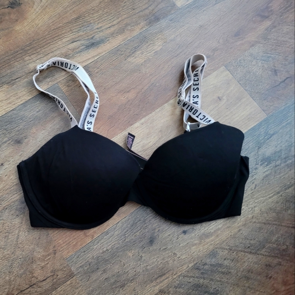 Black Bra Victoria's Secret 34D